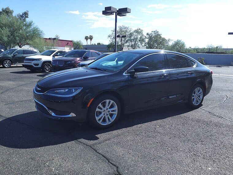 Chrysler 200