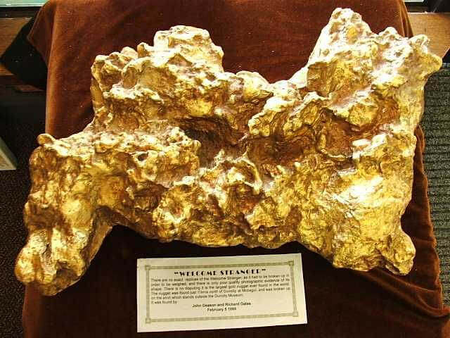 An 8. 2LB Lump Of Gold Was Unearthed In California