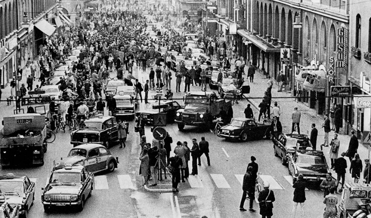 The Day After Sweden Switched From Driving On The Left To The Right Side