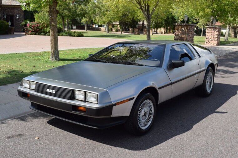 DeLorean DMC-12