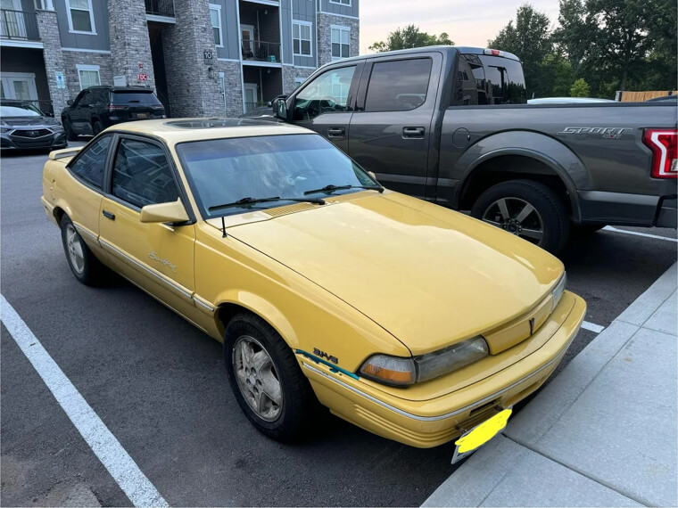 Pontiac Sunbird