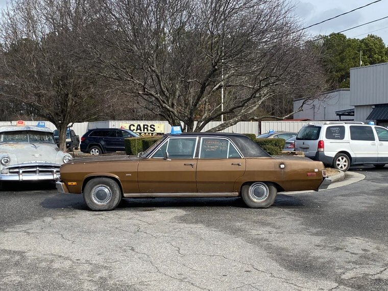 Plymouth Valiant