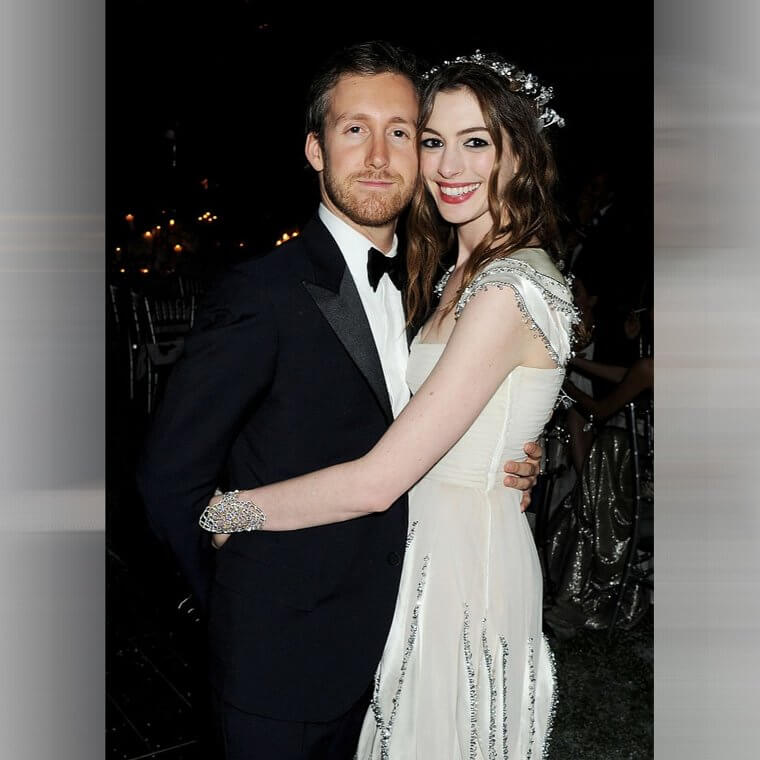 Anne Hathaway i Adam Shulman - 1 milion dolarów