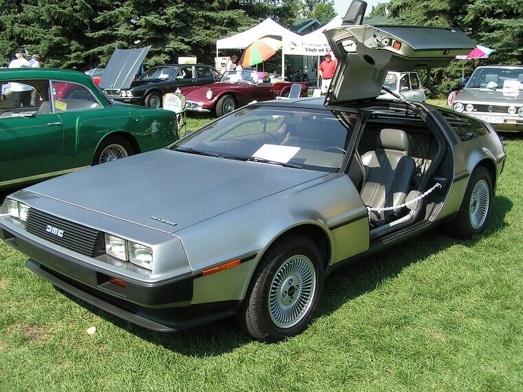 Delorean DMC-12 (1981–1983)