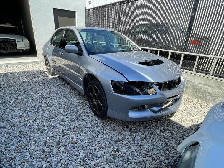 Mitsubishi Lancer Evolution IX