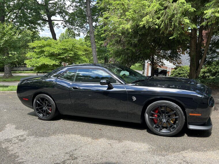 Dodge Challenger Hellcat (Manual)