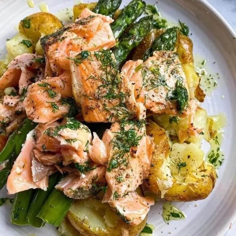 Baked Salmon With Herbs