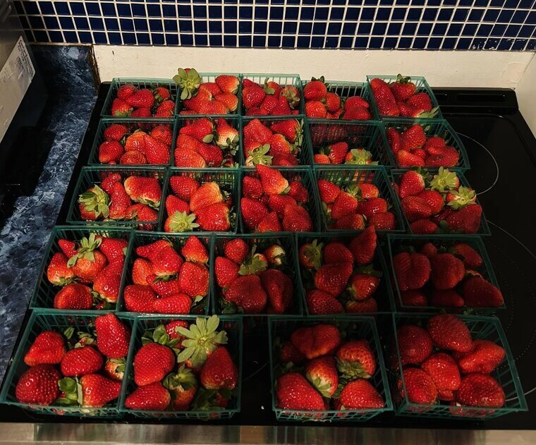 Strawberries: 3 to 7 Days
