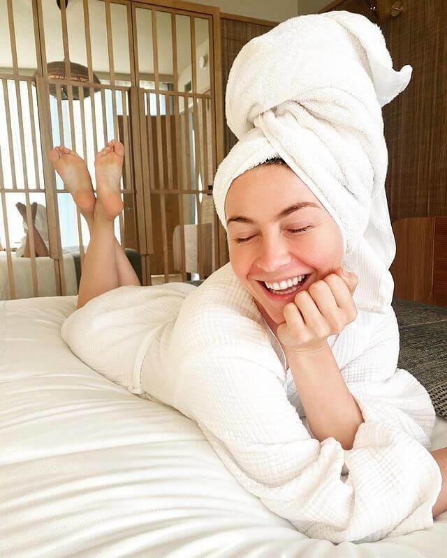 Julianne Hough Uses This Spice To Brush Her Teeth