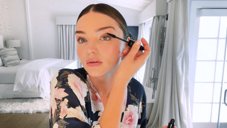 Miranda Kerr Uses A Kitchen Utensil To Curl Her Lashes