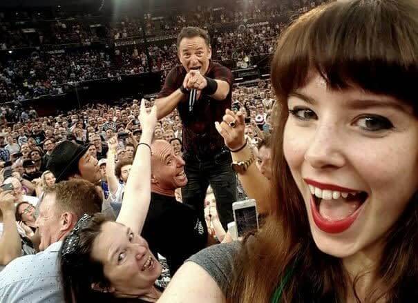 She Got A Perfectly Timed Photo With Bruce Springsteen
