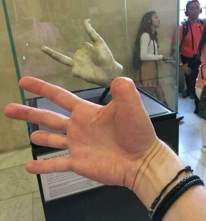 One Statue To Fill In All Of The Missing Gaps