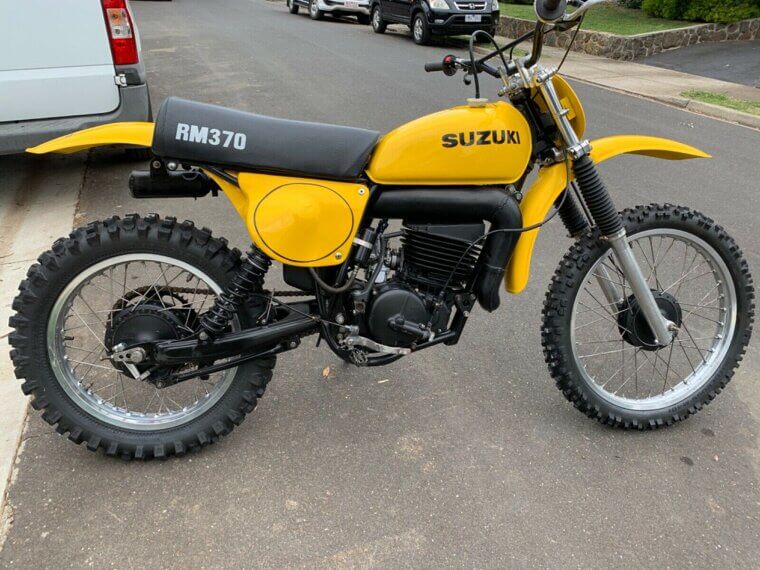 Suzuki RM370