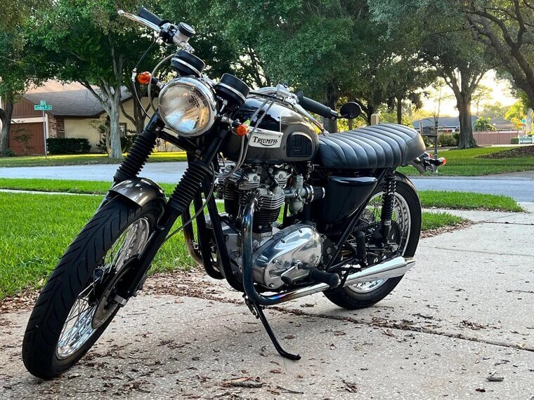 ​Triumph Bonneville T140
