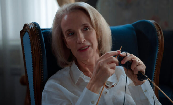 Turn Your Hobby Into a Paycheck: Side Gigs for Creative Seniors
