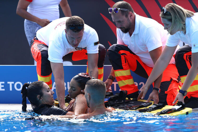 Artistic Swimmer, Anita Alvarez, Fainted Underwater and Was Saved by Her Coach