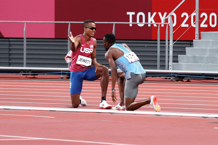 Nijel Amos and Isaiah Jewett Were so Close to a Silver Medal