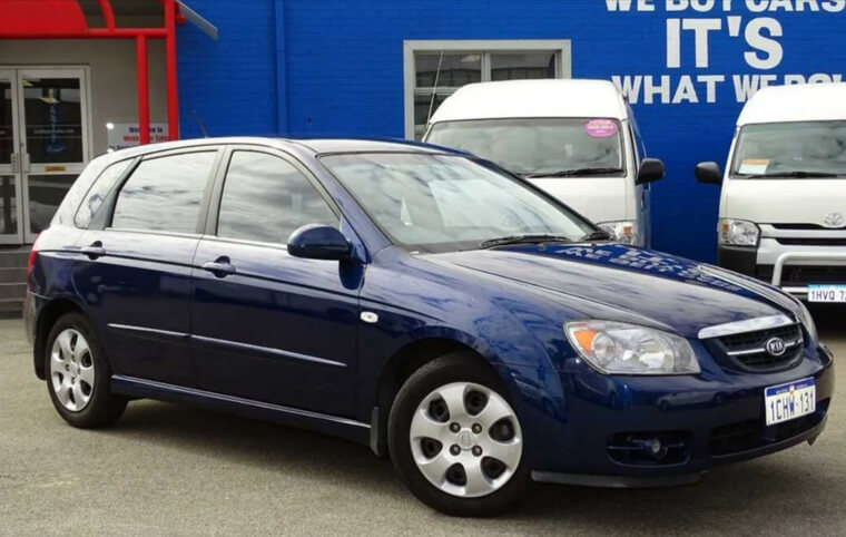 Kia Rio / Spectra (2001–2011)