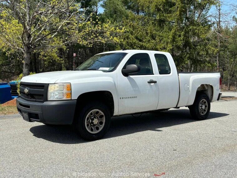 2009 Chevrolet Silverado - $2,001 (Bidding)