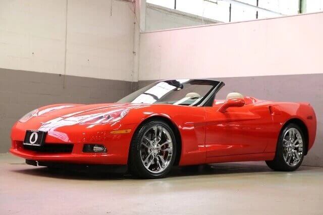 2011 Chevrolet Corvette Convertible - $35,800