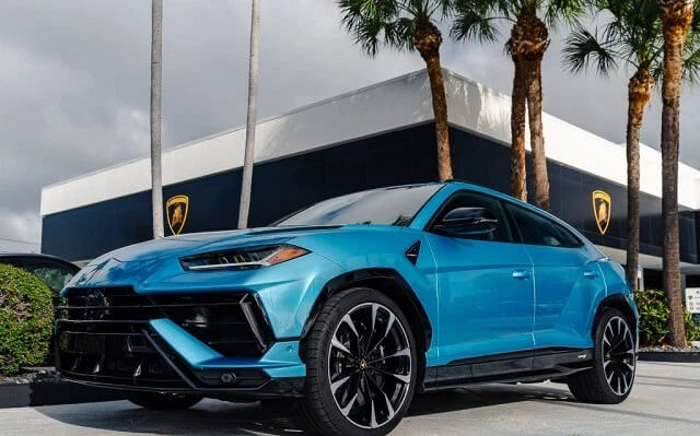 2023 Lamborghini Urus S - $257,951.00