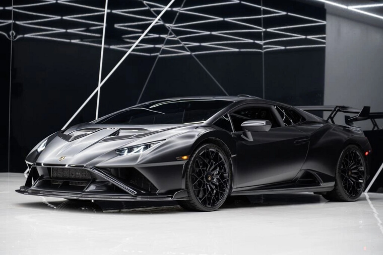 2021 Lamborghini Huracan STO - $259,980.00