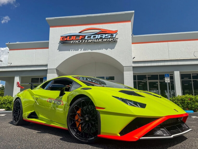 2023 Lamborghini Huracán STO - $399,995.00