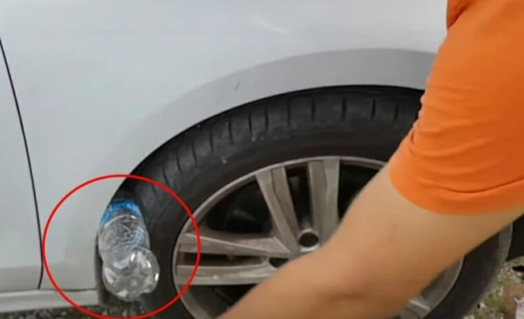 Comprueba si en tus neumáticos hay botellas que se utilizan como señales
