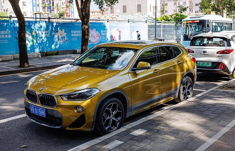 BMW X2