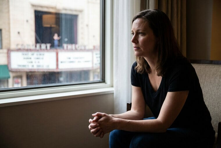 Britney's Mother Watched in Silence