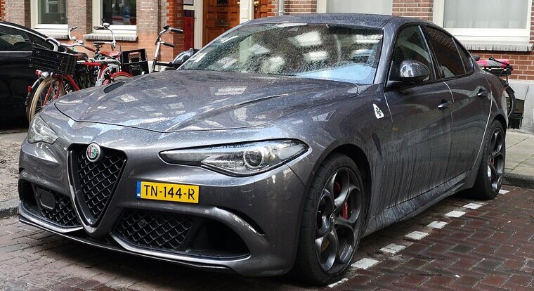 Alfa Romeo Giulia (2017–2019)