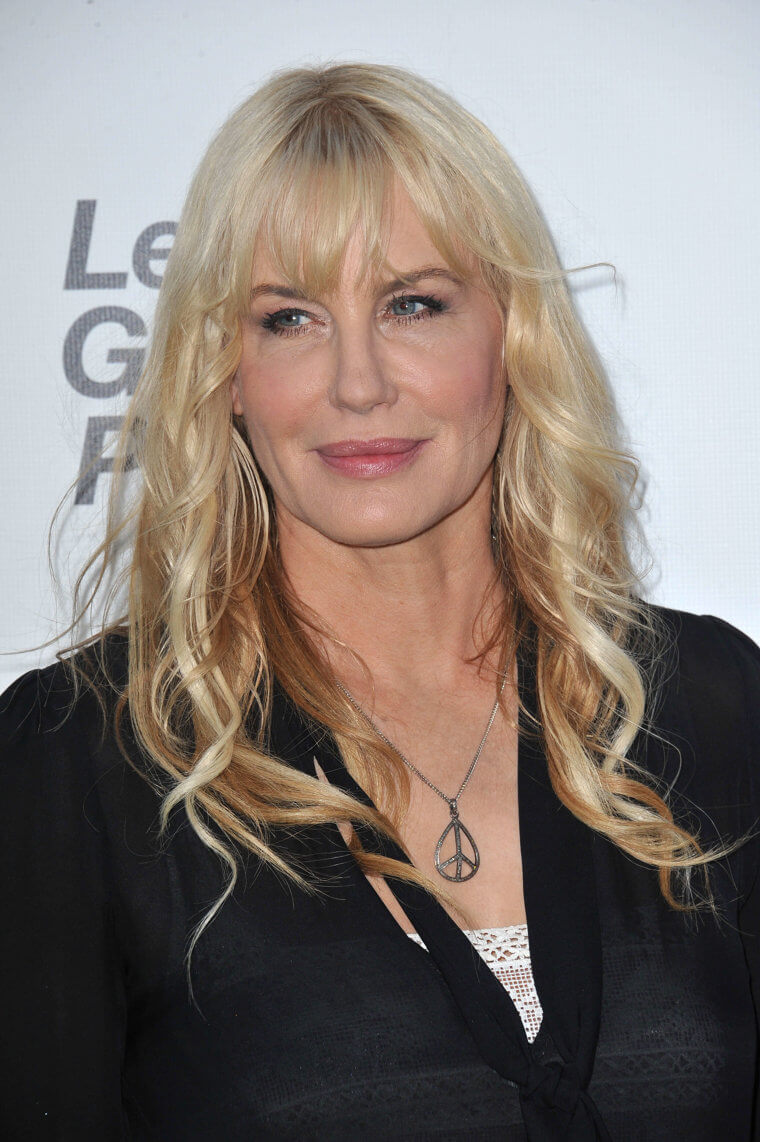Daryl Hannah: Missing Fingertip