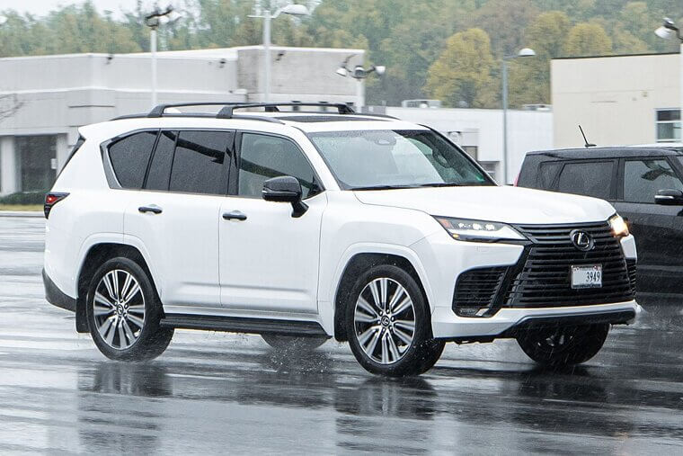 Lexus LX570