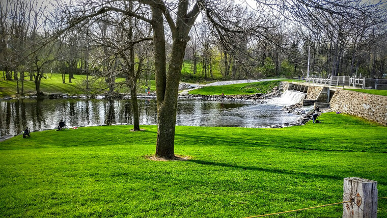 23. Wisconsin: High Quality of Life and Great Healthcare Systems