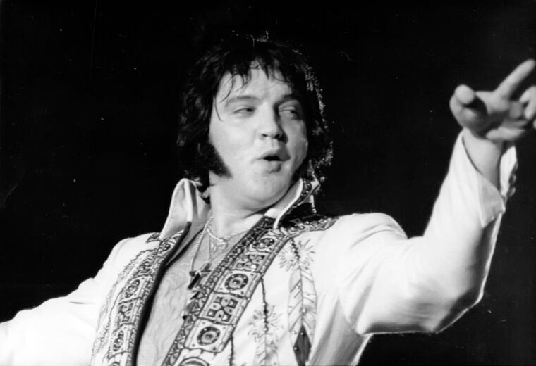 Elvis Presley Belts It Out Till The End