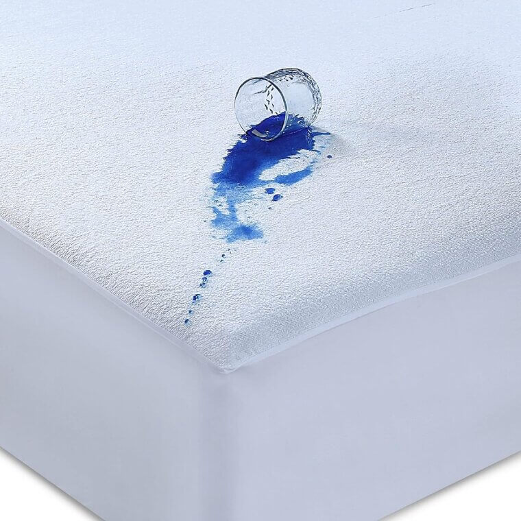 Waterproof Mattress Protector - Silent & Secure Comfort 