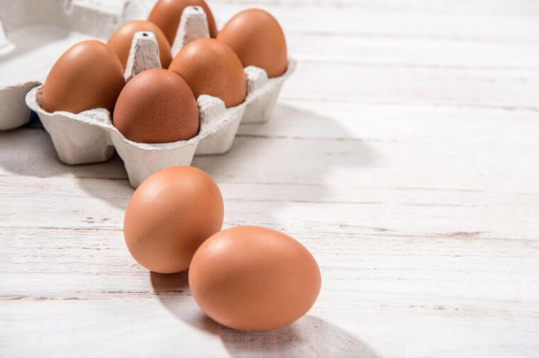 Fresh Eggs: Drastic Temperature Fluctuations Can Compromise the Shell’s Integrity and Dull the Natural Flavor of the Yolk