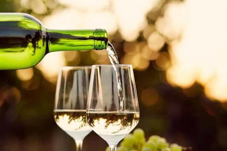 White Wines: Extended Cold Storage Can Mute the Sophisticated Aromatics and Cause the Tartaric Acid to Precipitate Into Gritty Crystals