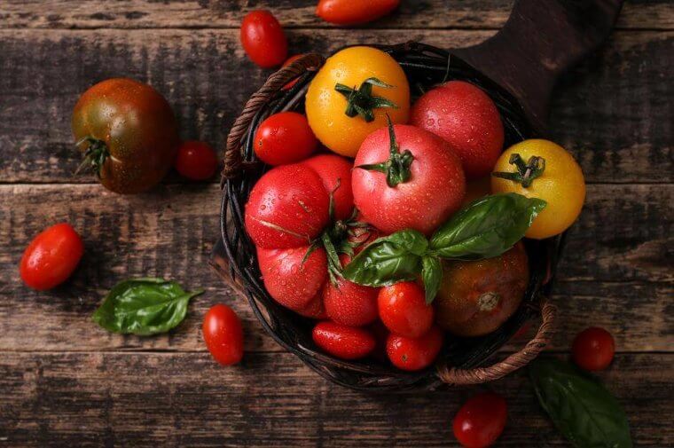 Fresh Tomatoes: Cold Temperatures Break Down the Cell Membranes and Turn the Flesh Mealy While Muting Their Natural Sugary Fragrance