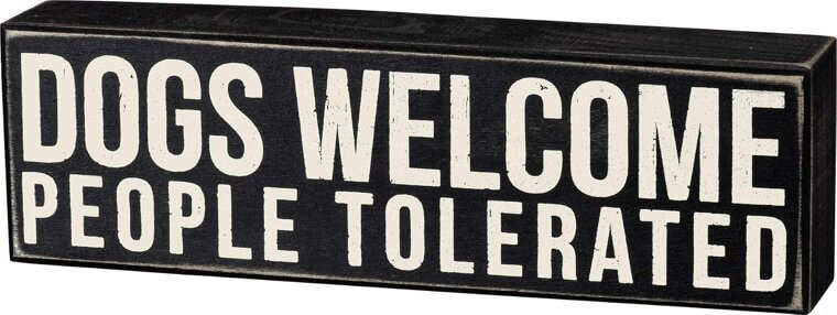 Dogs Welcome Sign - Perfect for Dog Lovers & Farmhouse Decor - Enjoy 24% Off!