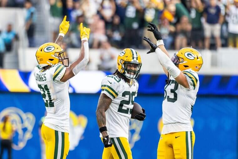 Xavier McKinney Makes History With Five-Game Interception Streak