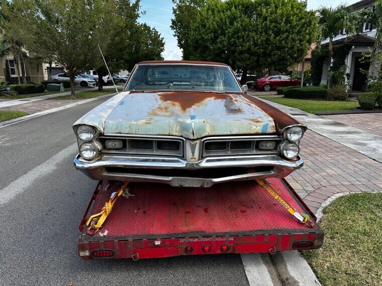 1965 Pontiac Grand Prix - $100