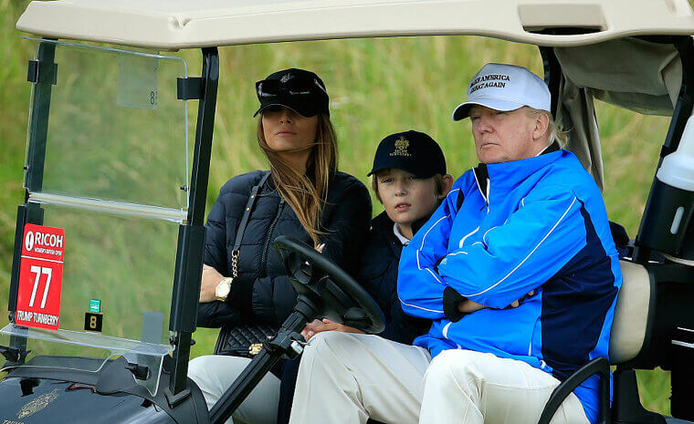 Barron aime les sports, mais n'a pas le droit d'en pratiquer un