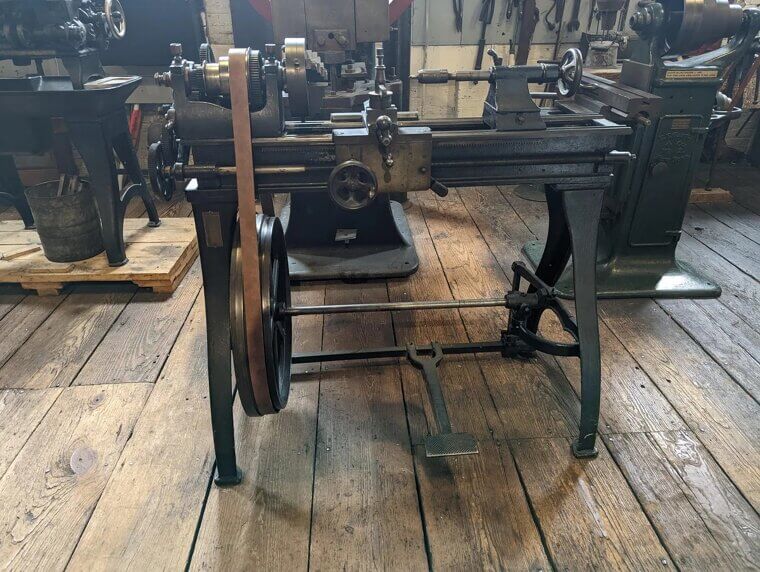 Foot‑powered Treadle Lathe - ~ Variable