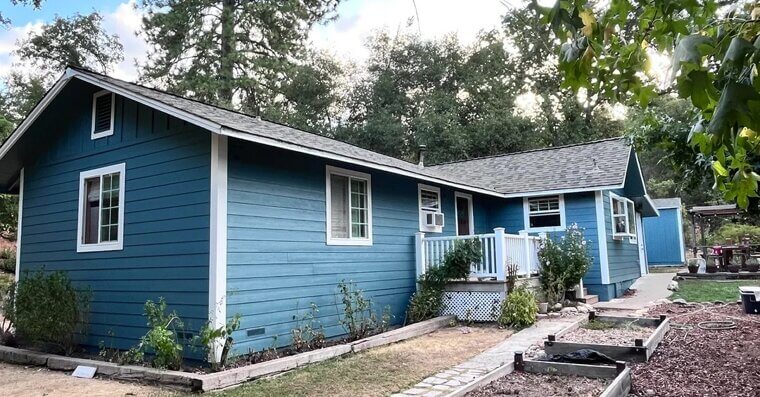 Sloppy Exterior Paint Jobs