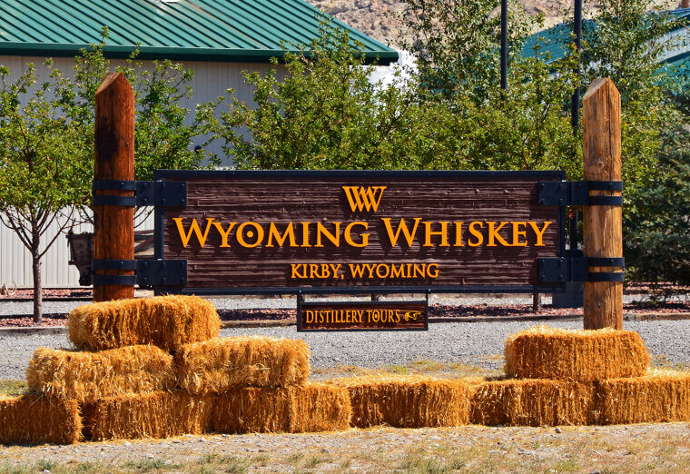 Wyoming: Isolation and Limited Economic Diversification