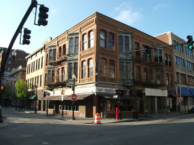 Rhode Island: High Cost of Living and Aging Infrastructure