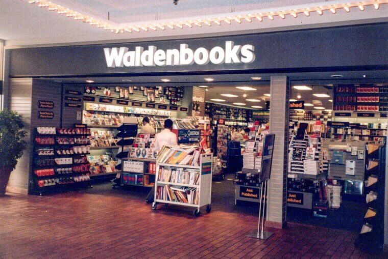 Waldenbooks' Magazine Browsing Ritual