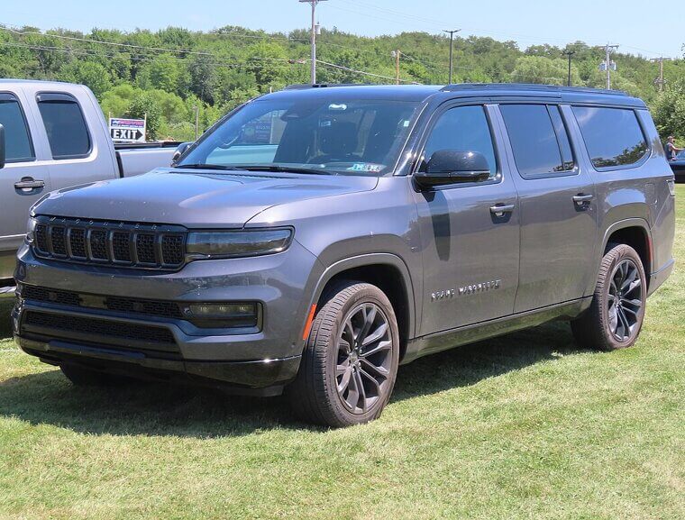 Jeep Grand Wagoneer Obsidian