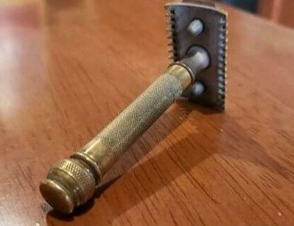 A lâmina de barbear do seu avô provavelmente é melhor do que a sua